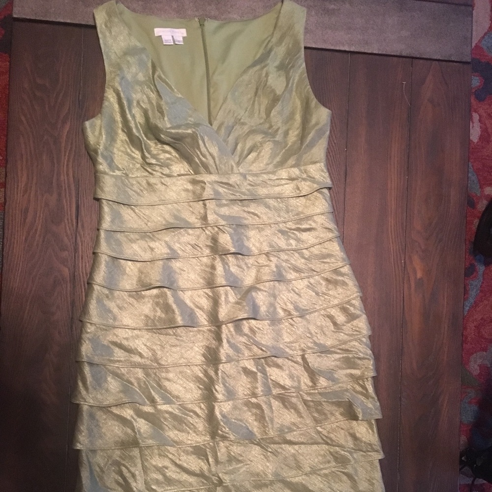 London Times size 6 dress.
